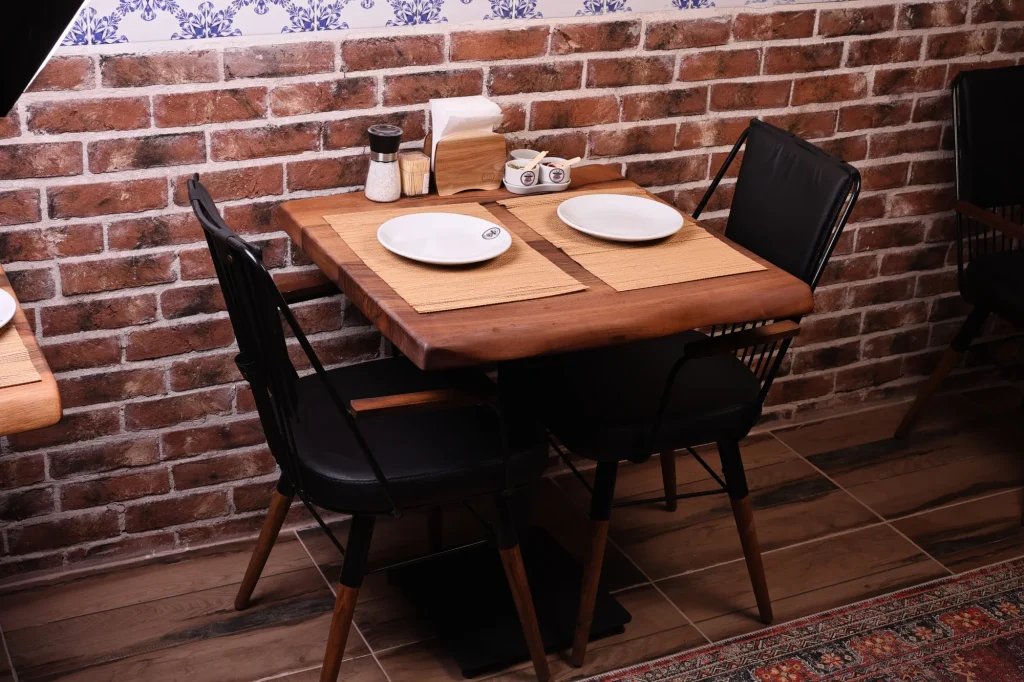 Cıvıklı Pide restoran iç mekânı